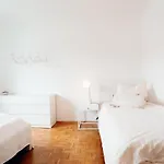3 Bedroom - Familienfreundlich - Geraeumig - Zentral - Parkplaetze