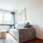 Apartamento 3 Bedroom - Familienfreundlich - Geraeumig - Zentral - Parkplaetze