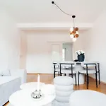 3 Bedroom - Familienfreundlich - Geraeumig - Zentral - Parkplaetze Apartamento *