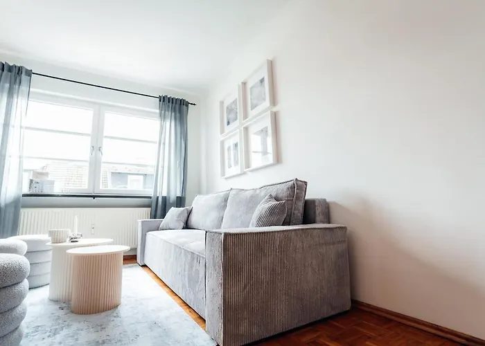 Appartement 3 Bedroom - Familienfreundlich - Geraeumig - Zentral - Parkplaetze